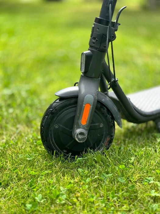 Электросамокат NineBot