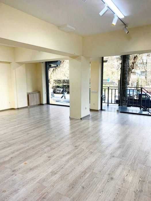 Срочно сдаётся коммерческое помещение