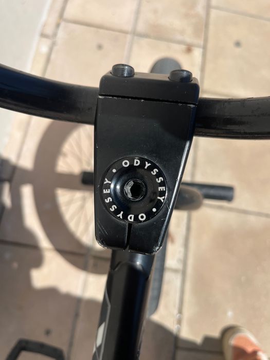 Продавам висок клас BMX