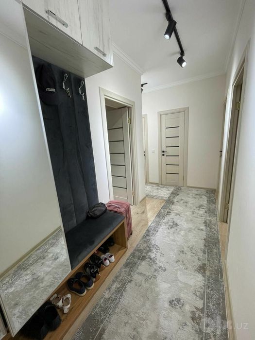 Shaxar markazi Olmazor Cityda 3 xonali uy sotiladi