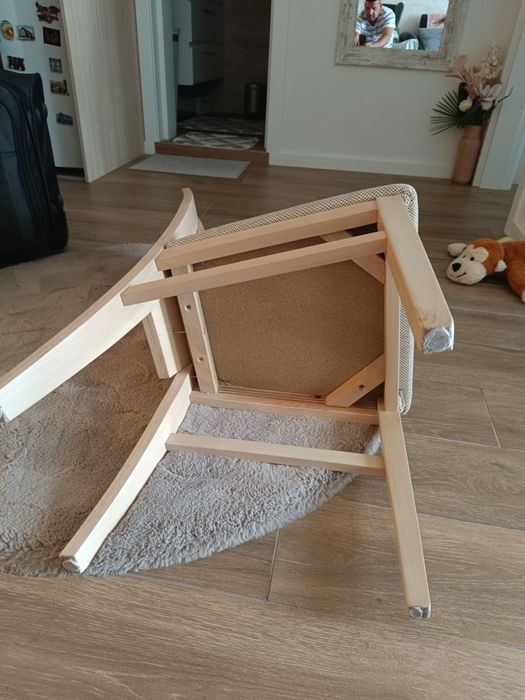 4бр.стол за хранене масивно дърво.Цвят Сонома.