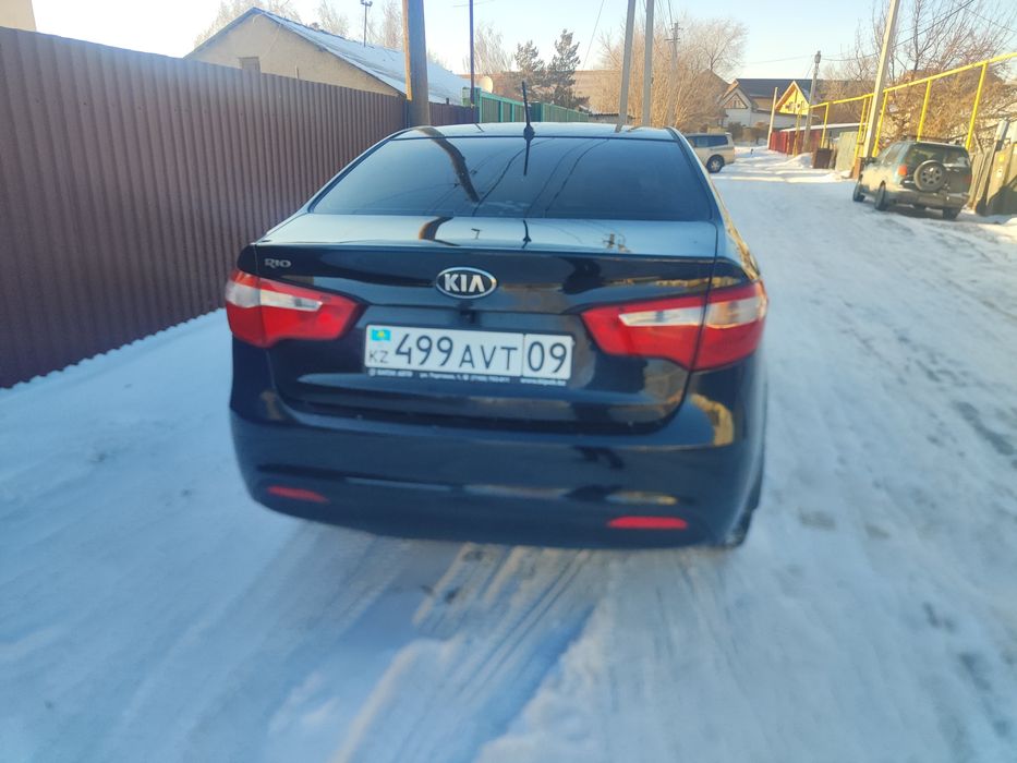 Кия Рио а́кпп в хорошем состоянии