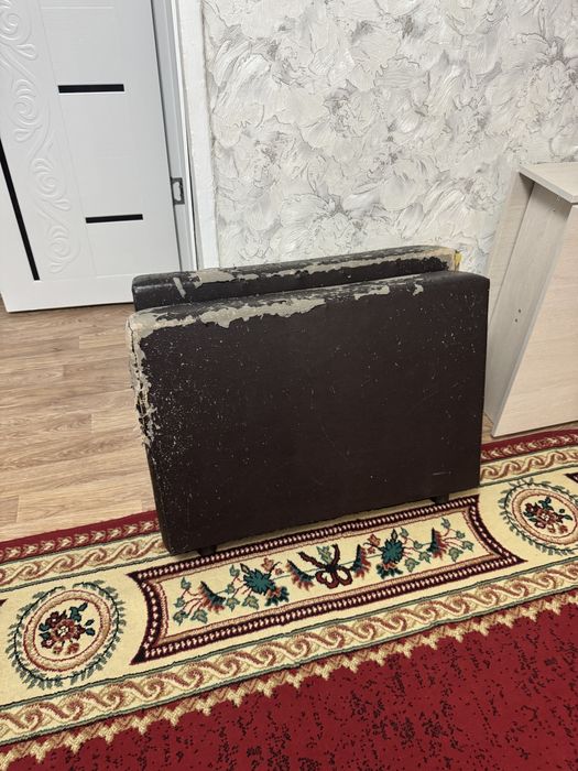 Диван - тахта, бесплатно!!!