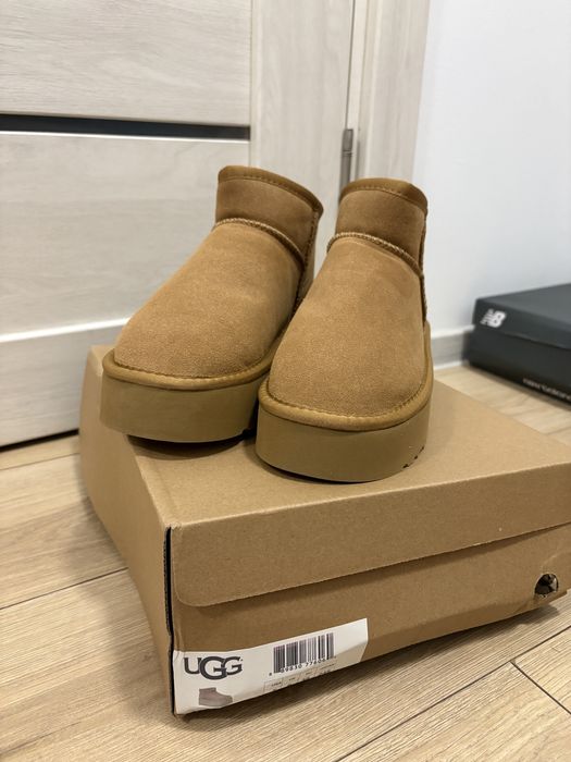 Ugg Maro model scurt