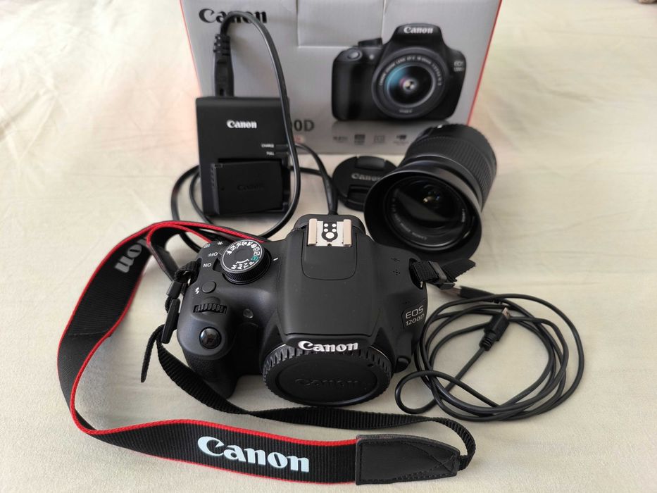 Фотокамера Canon EOS 1200D