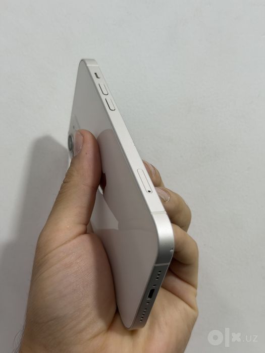 Iphone 12 radnoy