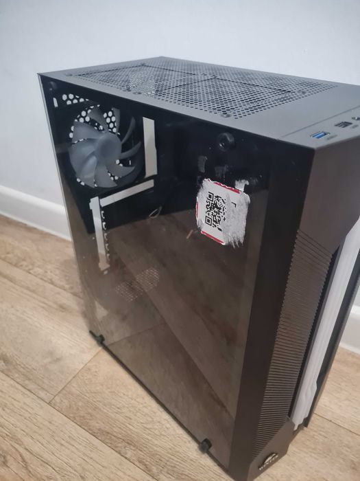 Корпуса разные продам