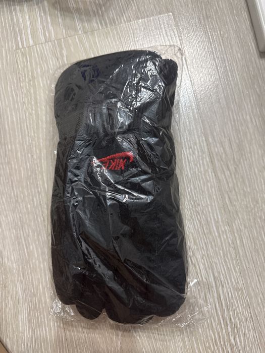 Продам зимние перчатки мужские