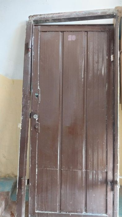 Темир капы сатылады.