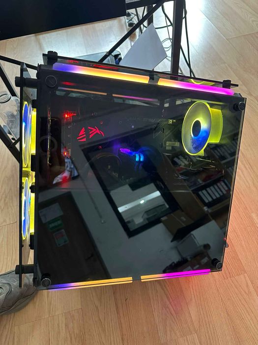 PC Gaming Ryzen 5 3500X RX 5700 XT / 16GB RAM / SSD 500GB / Răcire Lichidă