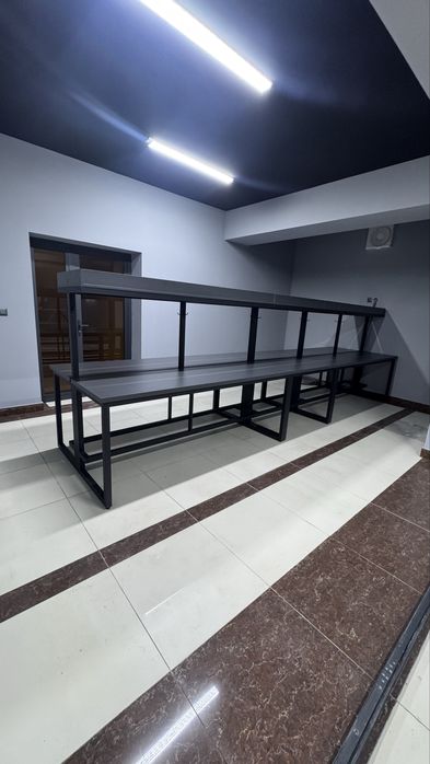 Стол для компьютерных клубов. Gamme club uchun mebellar. Stol