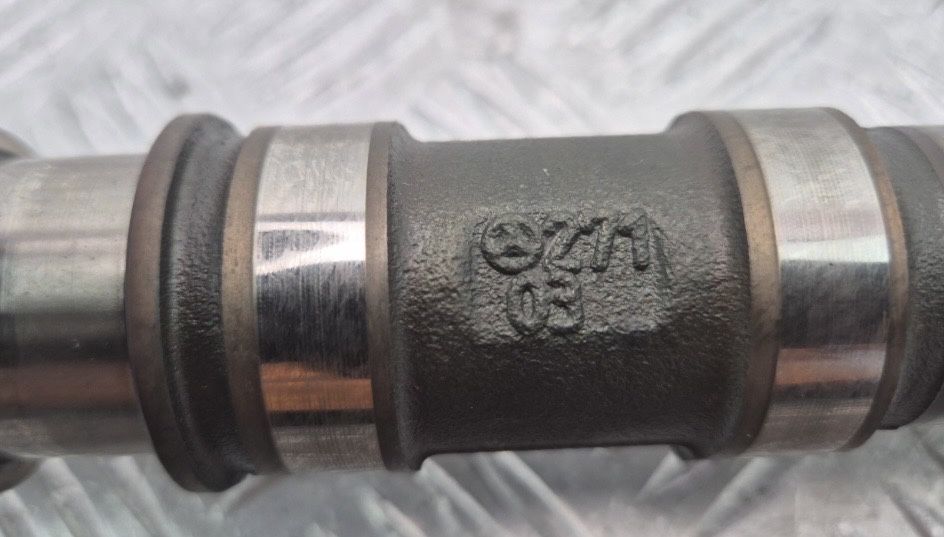 Axe cu came şi variatoare/regulatoare Mercedes-Benz