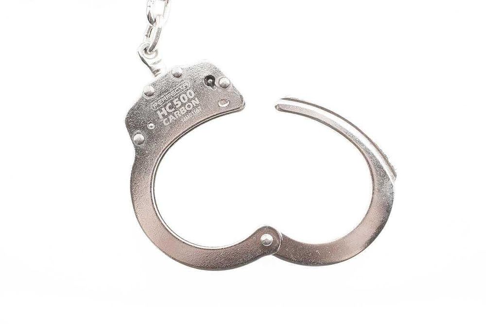 Белезници с калъф Германия UMAREX HC 500 Германия мека връзка