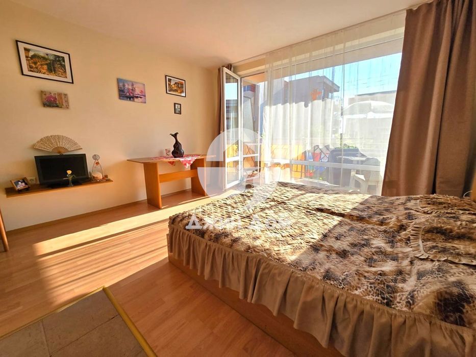 Продава се Едностаен апартамент в к.к. Слънчев бряг - 40 кв.м за 1375 €/кв.м - Снимка #1