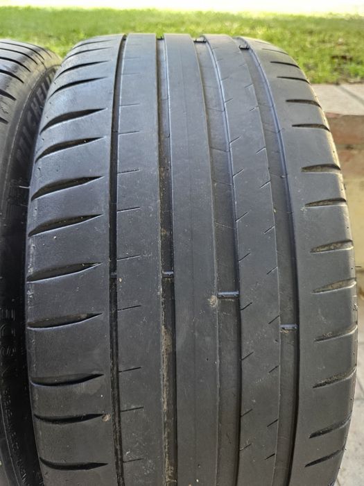 Anvelope 225.40.18