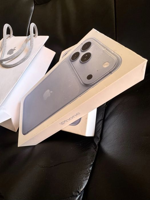 Смартфон Apple iPhone 18 Pro Max, 256GB, 5G, Glacier