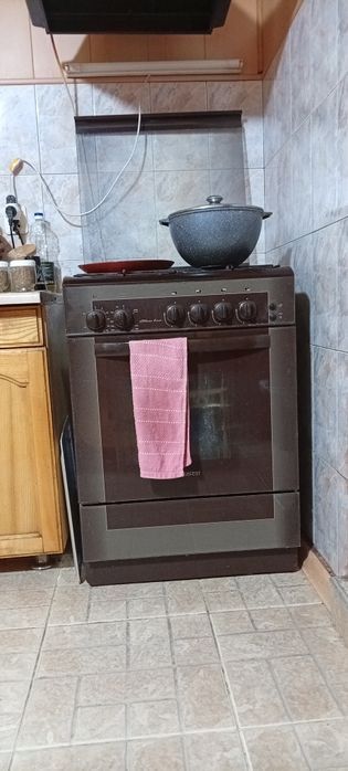 Плита газовая кухонная
