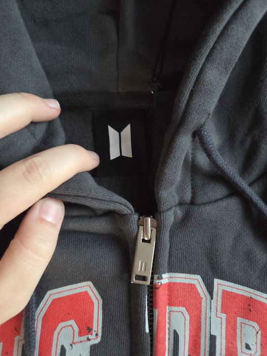 BTS Mic drop суитчър от Pop up store House of BTS