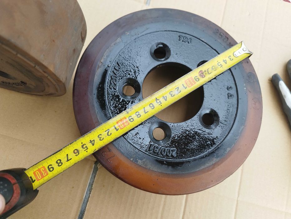 Rola cauciuc cărucior transpaleta lisa