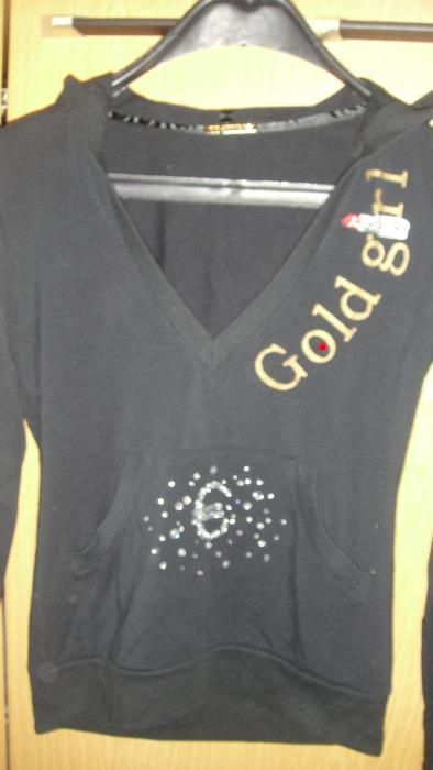 Черен Суитшърт с качулка