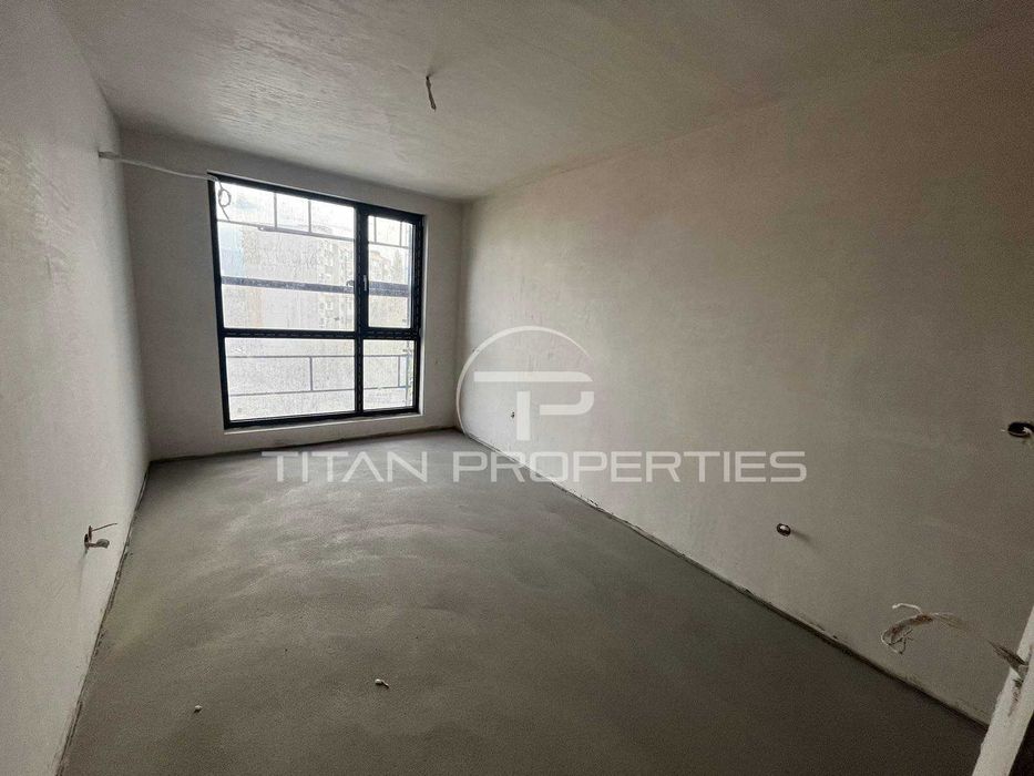 Продава се Тристаен апартамент в Пловдив, Кючук Париж - 105 кв.м за 1458 €/кв.м - Снимка #2