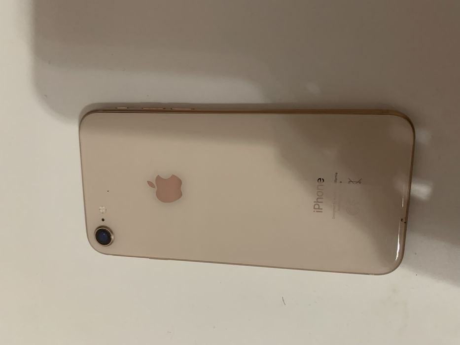 Iphone 8 с горантием