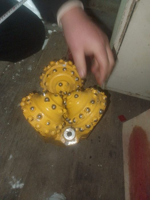 Долото буровое долото