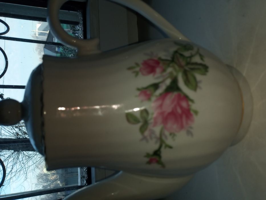 Салфетницы,  ложки, скалка буковая.