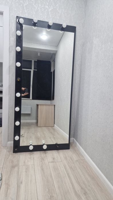 Продам зеркало для салона