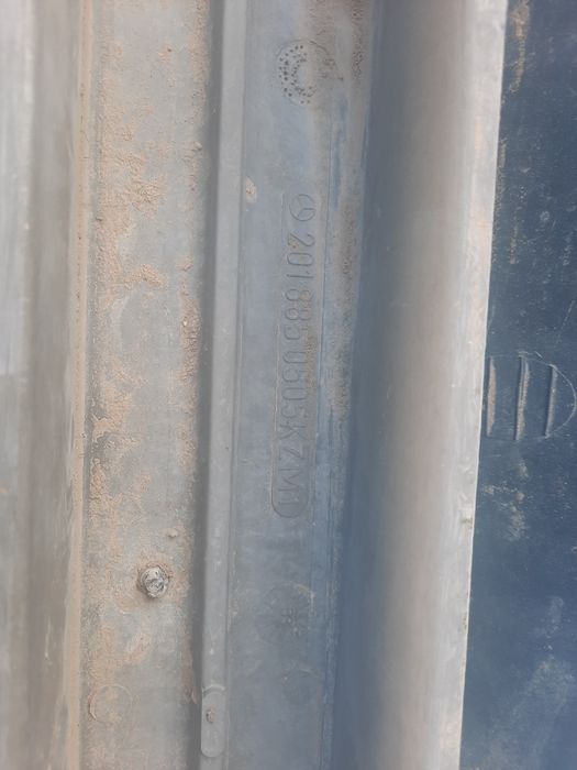 Мерседес 190 бампер задний