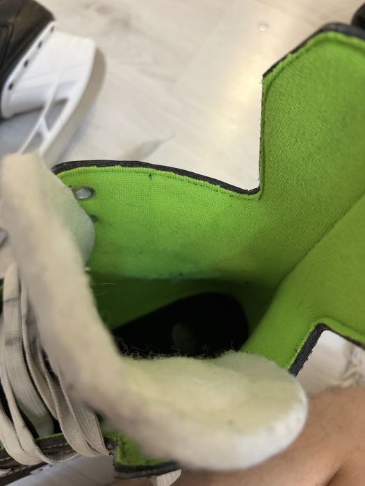 Коньки BAUER XLS 42 размер