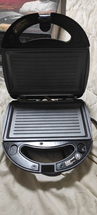 Продам мультиповар Redmond