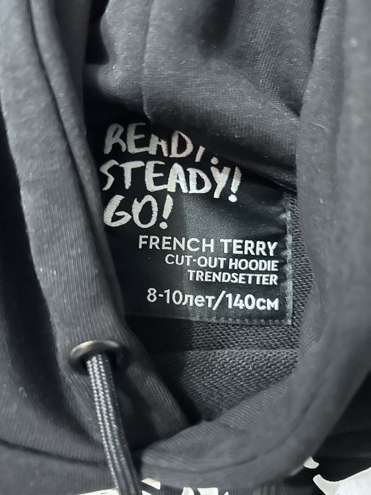 Продам худи(140ростовка)