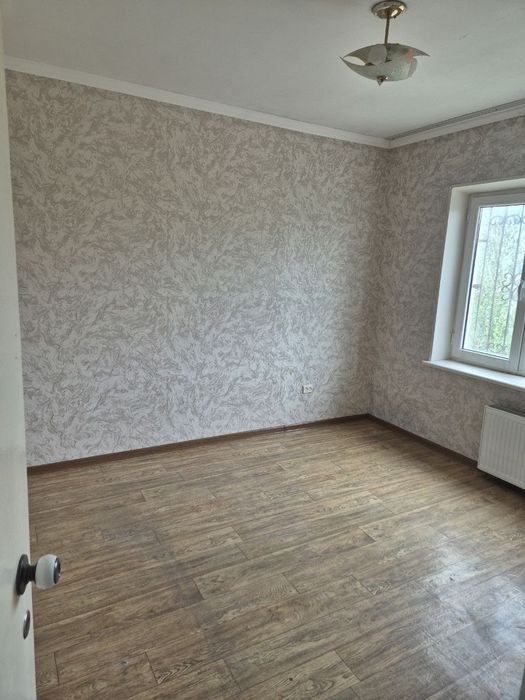 Уй сотилади квартира