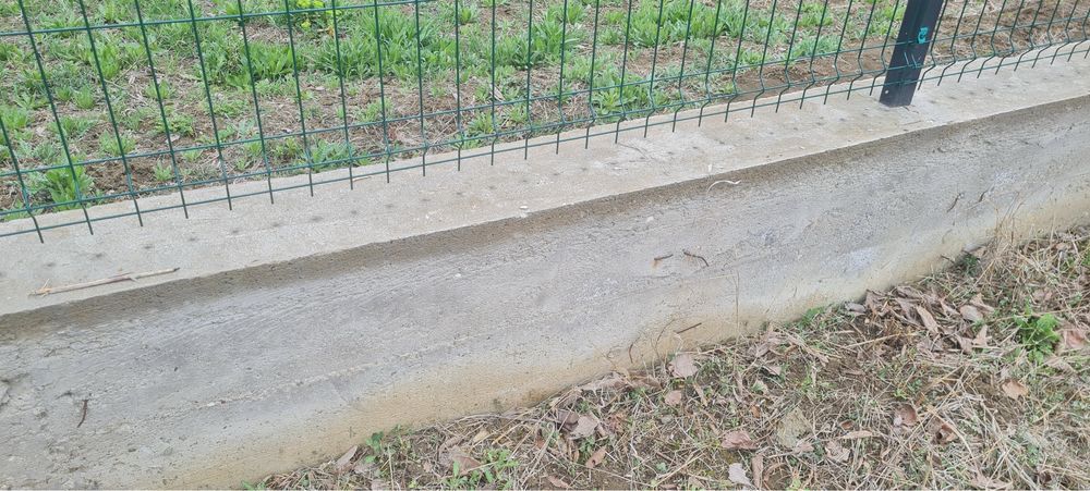 Teren, Loc casa Vernesti/Buzau, la sosea, Imprejmuit Gard Nou, 1000 m², Gaze, Apa, Curent 380 V/220 V