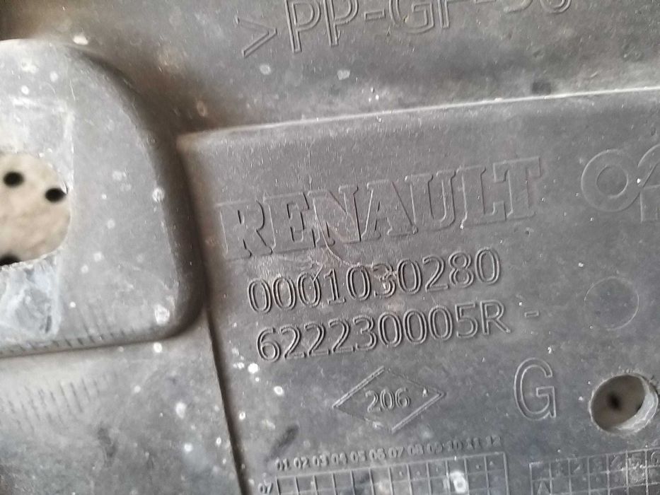 Suport far stanga renault megane 3