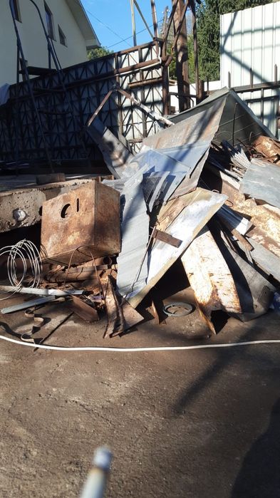 Принимаем черный лом . медь, алюминий, нержавейку, латунь, свинец, бро