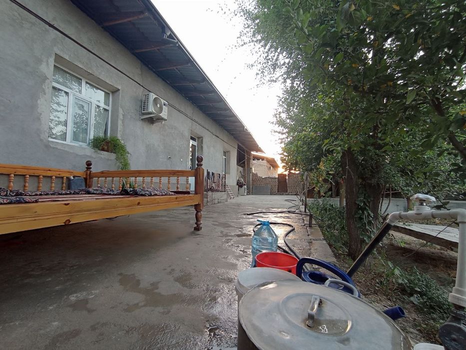 6stx Uy sotiladi !!!