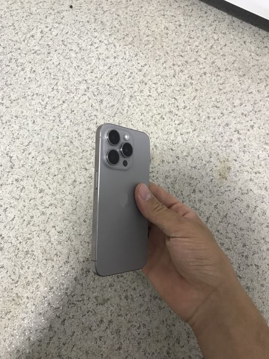 Iphone 15 pro  Ideal