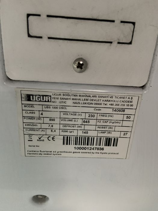 Двойна хладилна витрина UGUR широка-100см