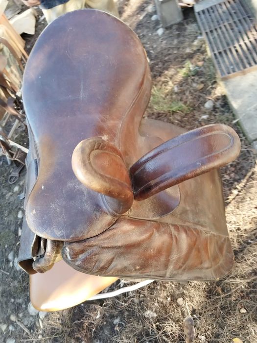 Șa călărie de piele de concurs