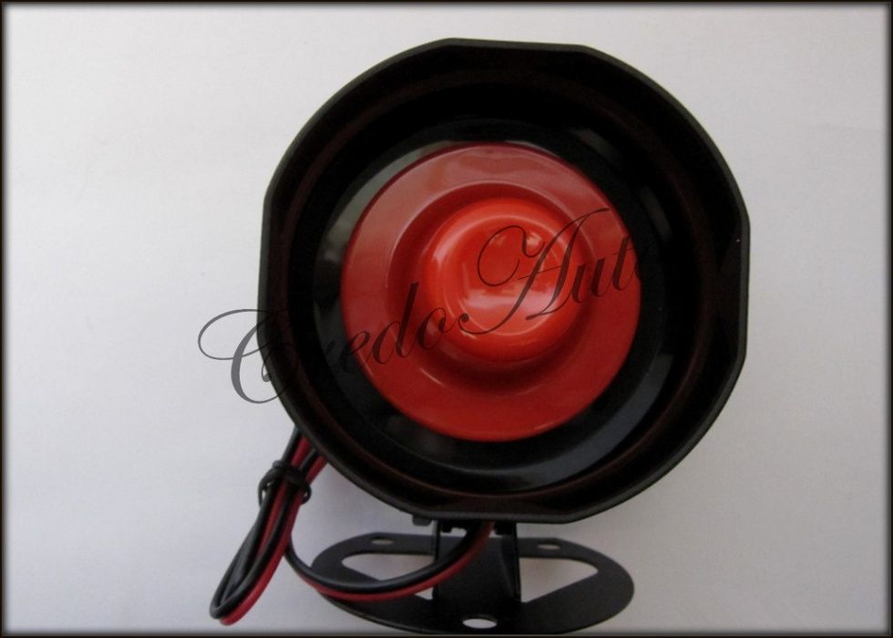 Промо!Автоаларма Octopus YK16. Две дистанонни+вдигане на стъкла+багаж.