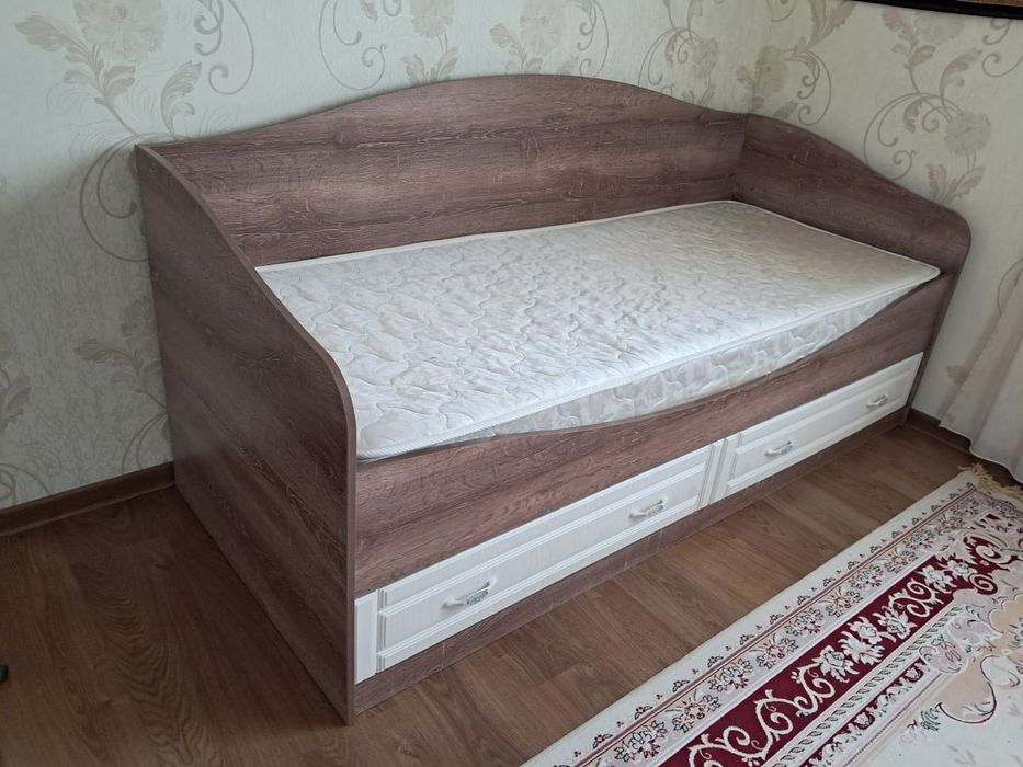 Продам кровать..