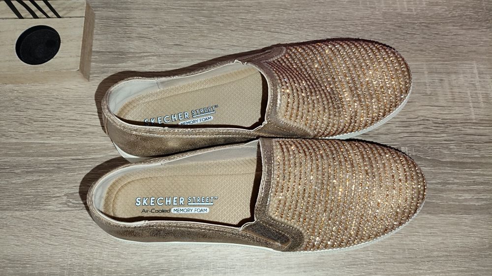 Дамски обувки Skechers