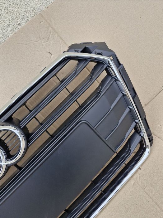 Grila centrala Audi A4 B9 NOUA 2015-2018