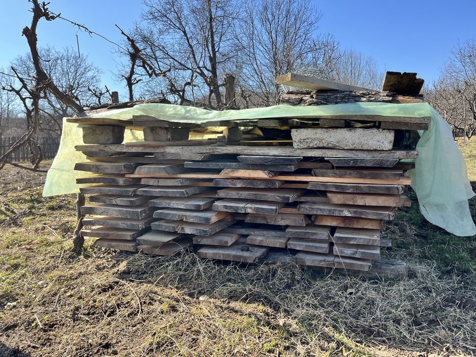 Vând cherestea de frasin și arin