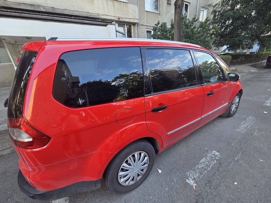 Vând Ford Galaxy 2014