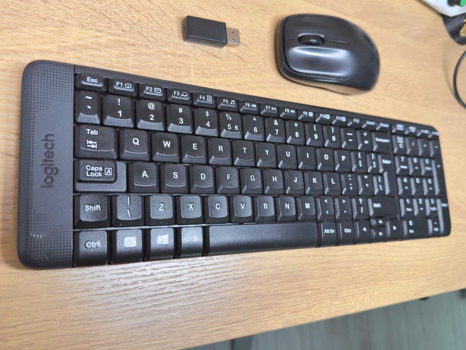 Kit tastatura + mouse Logitech MK220 | Wireless