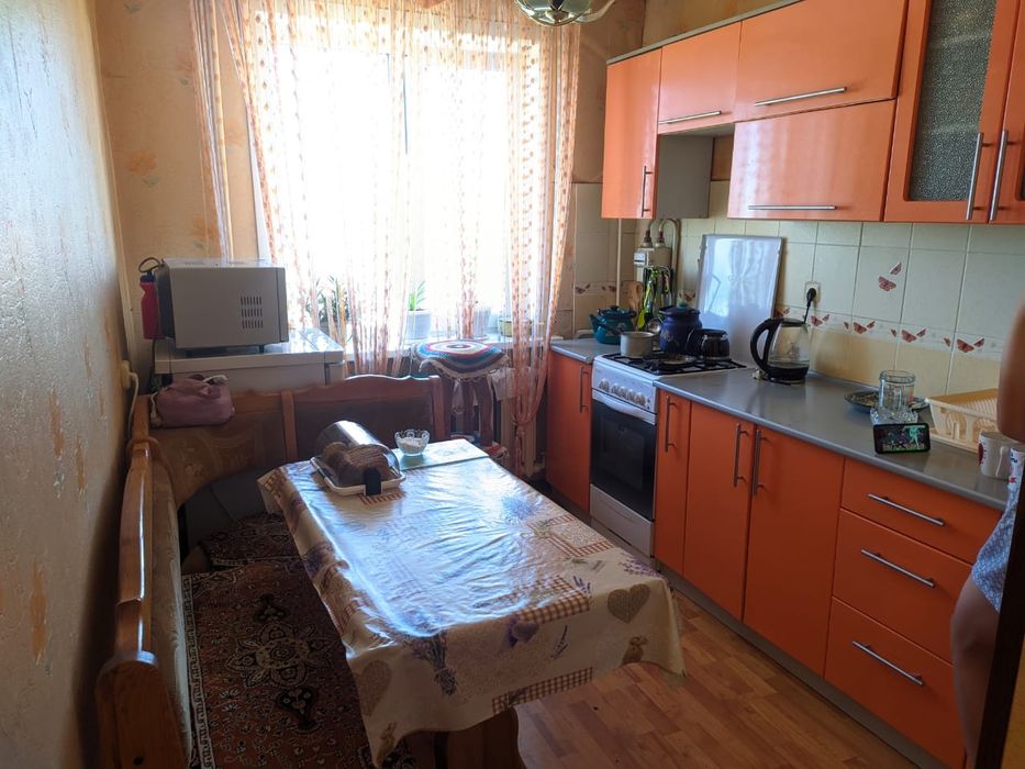 Продам 3 комнатную квартиру