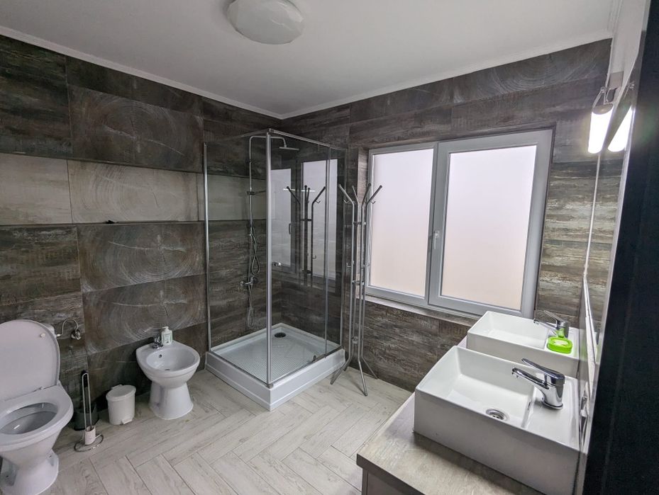 Casa tip duplex de închiriat Bistrița